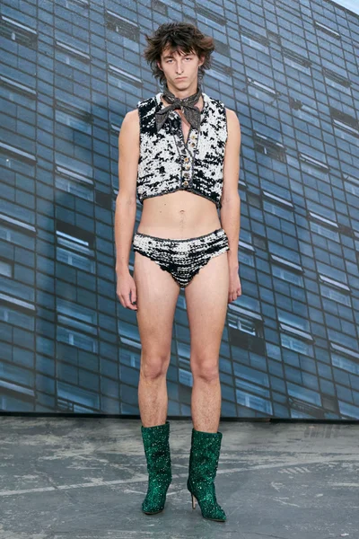 Look 42